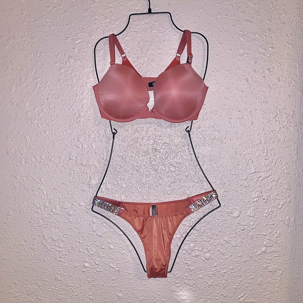 NWT Victoria’s Secret Bra and Panty 😍